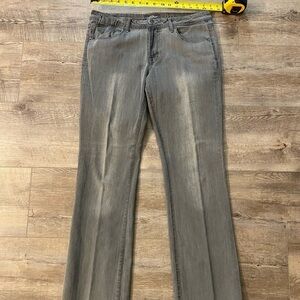 JORDACHE Gryden Ladies Bootcut jeans Size 12.  Embellished back pockets